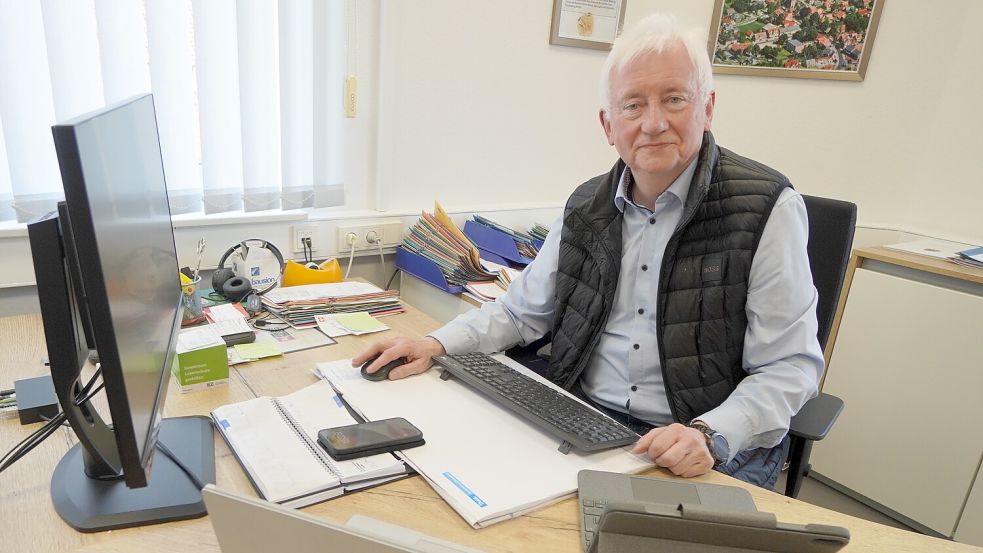 Nach 52 Jahren im Rathaus in Esterwegen ist für Christoph Hüntelmann im August Schluss. Fotos: Moormann