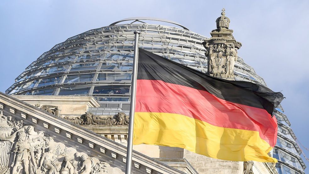 Bundestag und Bundesrat müssen einer Einigung zustimmen. (Archivbild) Foto: Soeren Stache/dpa