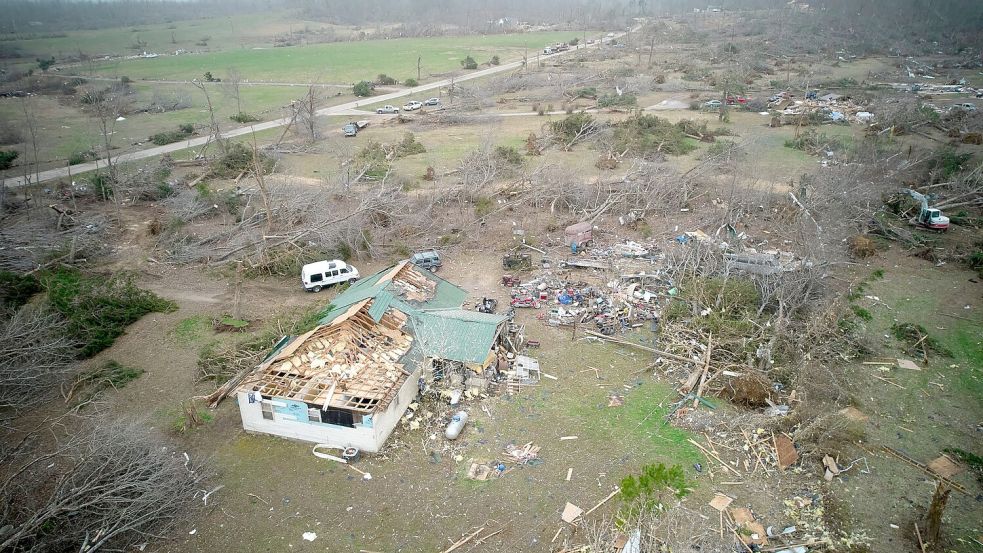 In Missouri starben mindestens zwölf Menschen infolge der Unwetter. Foto: Jeff Roberson/AP/dpa