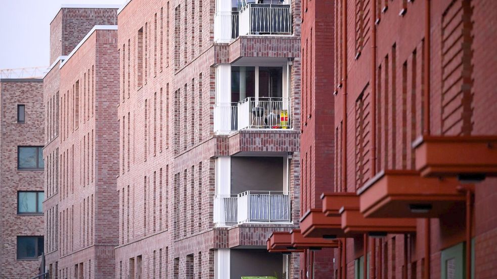 Die Preise für Immobilien haben im vierten Quartal 2024 in den meisten Gegenden Deutschlands weiter zugelegt. Foto: Julian Stratenschulte/dpa