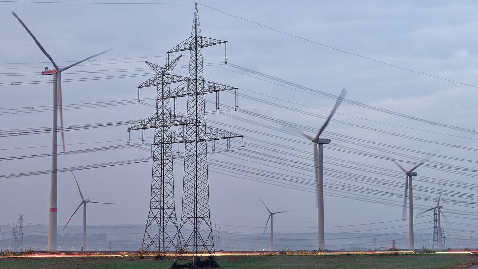 EWE Erklärt Strompreis-Erhöhung: „Netzentgelte Steigen Im Jahr 2024 ...