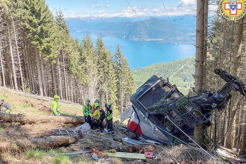 „Stille Und Schmerz“ - Ein Gondelabsturz Erschüttert Italien - General ...